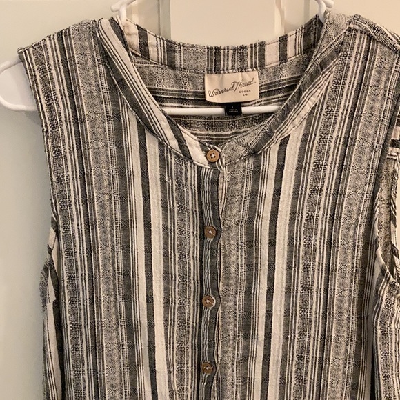 Universal Thread Striped Romper - Picture 2 of 3